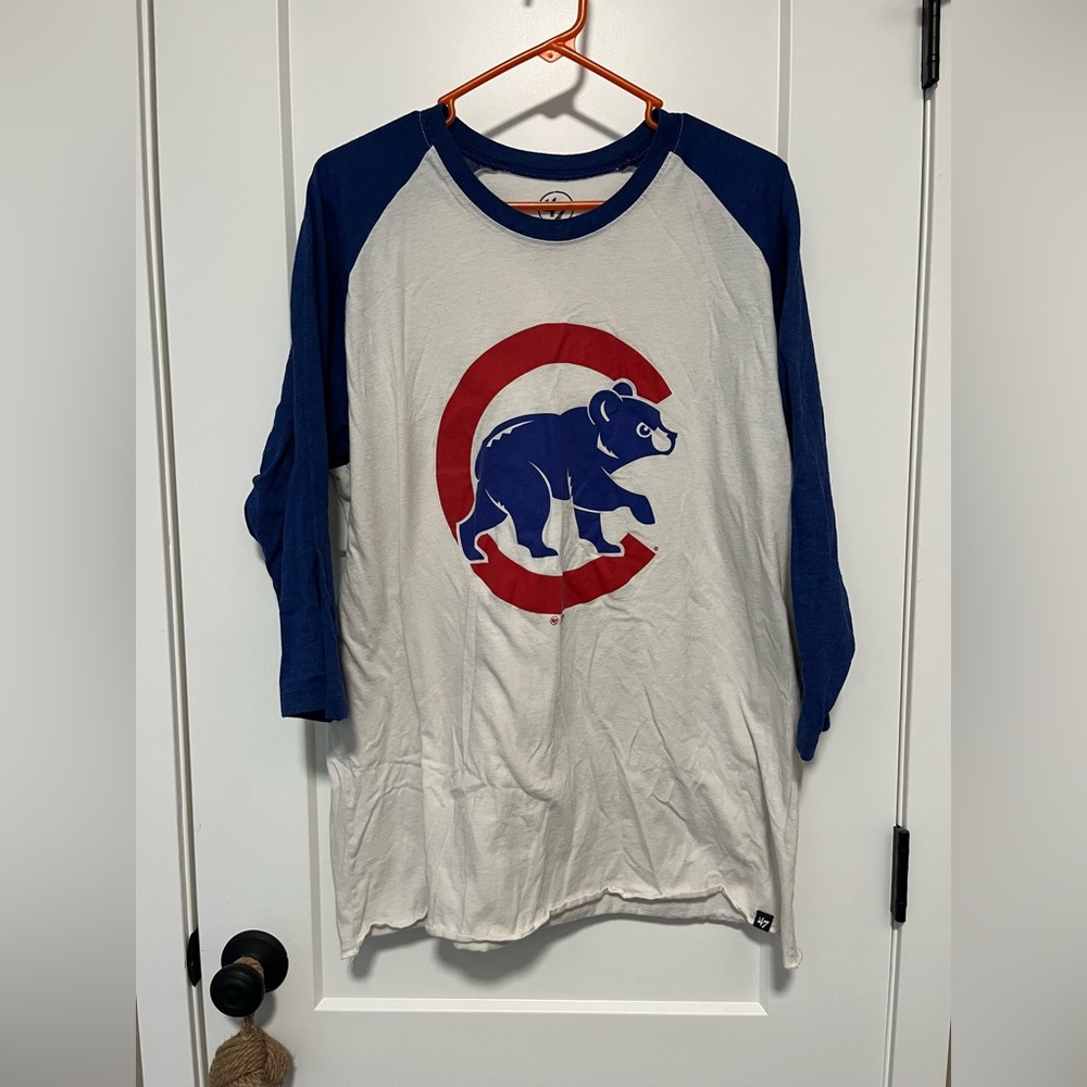 Men’s 47 Chicago Cubs baseball t-shirt XXL. Smoke free home.Great condition
